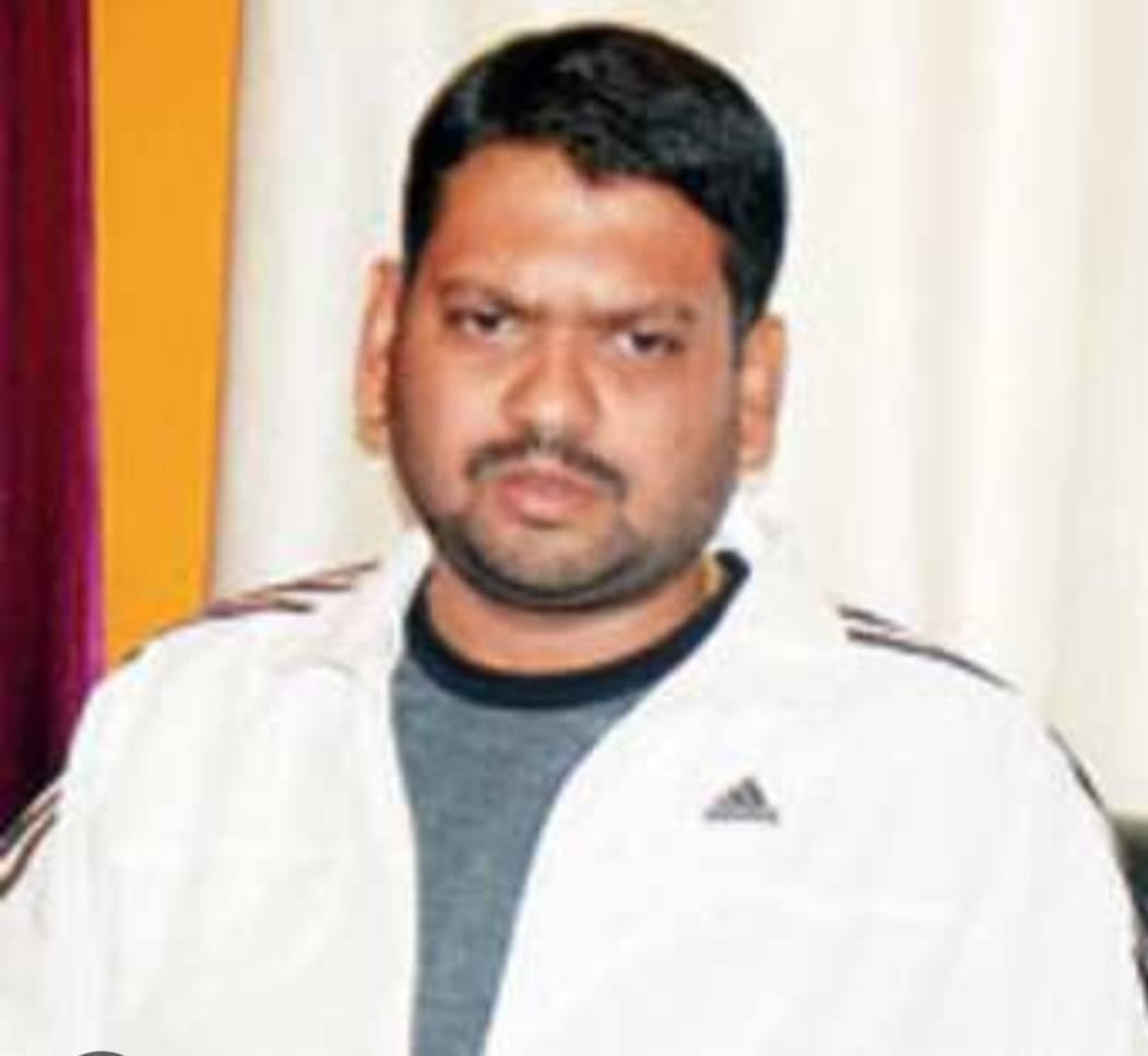 धनबाद के सरकारी अस्पताल में भर्ती झरिया के पूर्व विधायक संजीव सिंह ने कोर्ट से लगाई जान रक्षा की गुहार,पढ़िए पूरी खबर