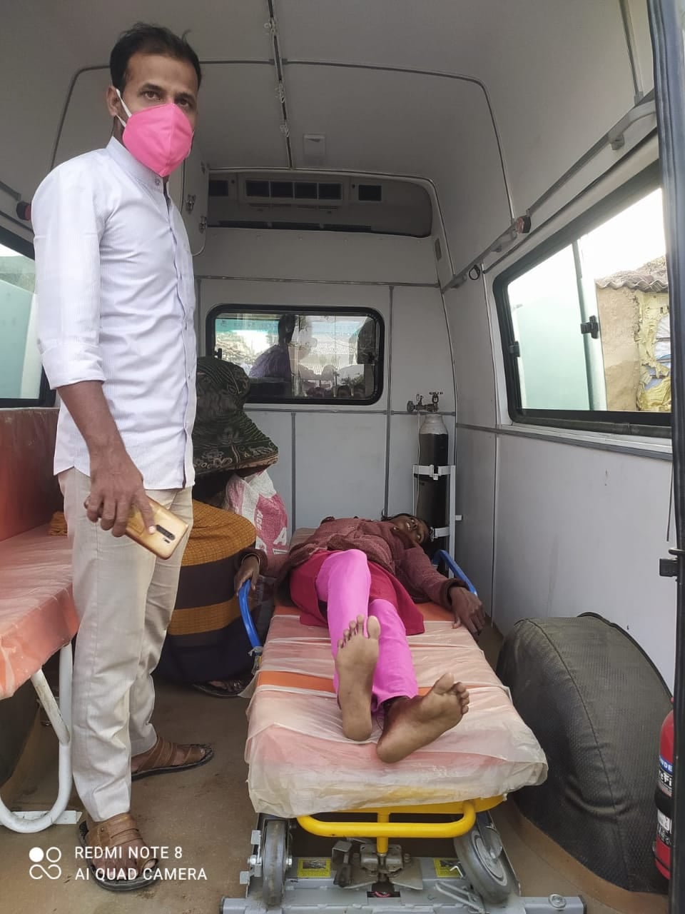 तीन परिवार के आठ लोग अचानक होने लगे बेहोश, कारण जानकर चौंक जाएंगे आप