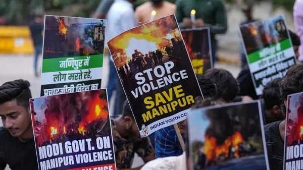 मणिपुर प्रकरण- आदिवासी महिलाओं के नग्न परेड पर झारखंड में तूफान, आदिवासी संगठनों ने किया सड़क मार्च और  पुतला दहन का एलान