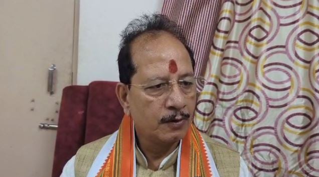 लाठी चार्ज के खिलाफ बीजेपी का हस्ताक्षर अभियान, जेडीयू आरजेडी ने बोला हमला