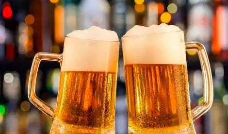 बीयर पीने वाले सावधान ! राज्य में बड़े पैमाने पर हो रही एक्सपायरी बीयर की बिक्री