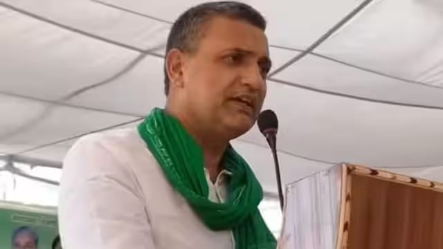 मंत्रिमंडल विस्तार के सवाल पर सीएम नीतीश ने तेजस्वी की ओर किया इशारा, क्या राजद ने फंसाया है पेंच?