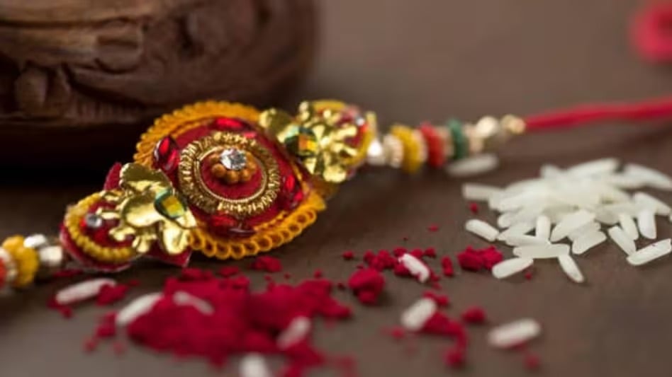 इस बार पड़ेगा दो पूर्णिम,  किस दिन राखी मनाना होगा सही, जानिए सही दिन और तारीख