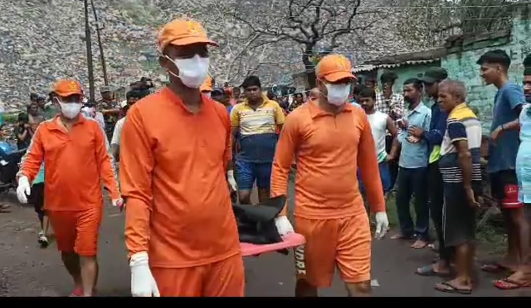 झरिया की धरती अभी तक आंसू समेटे हुई थी लेकिन अब मांग रही है अपने उपर हुए "अत्याचार" का हिसाब