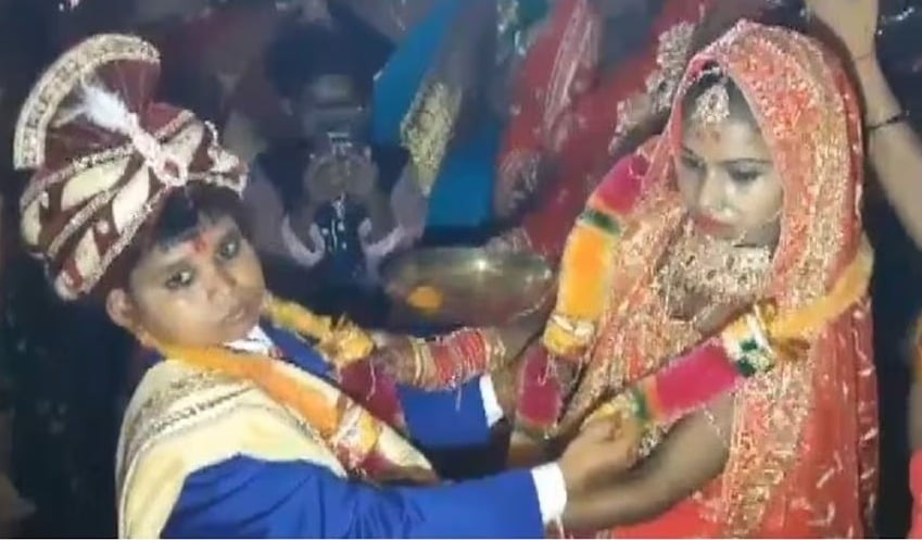 रब ने बना दी जोड़ी ! 42 इंच के दूल्हे को मिली 47 इंच की दुल्हनिया, हिन्दू रीति रिवाज के साथ हुई शादी