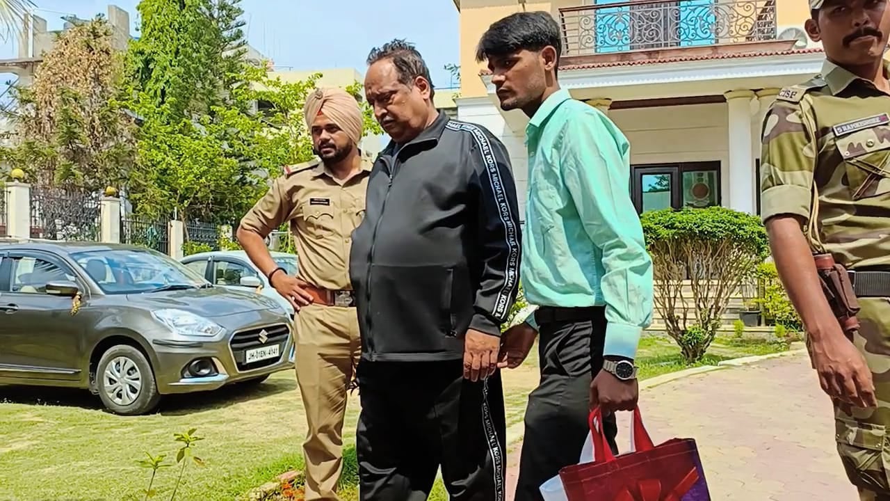 BREAKING:  न्यूक्लियस मॉल के मालिक विष्णु अग्रवाल को ED ने किया गिरफ्तार, अब कई चेहरे होंगे बेनकाब