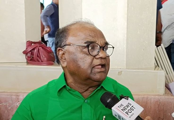 अपने ही सरकार के खिलाफ लोबिन का मोर्चा, P-PESA कानून को लेकर विधानसभा के बाहर धरने की शुरूआत