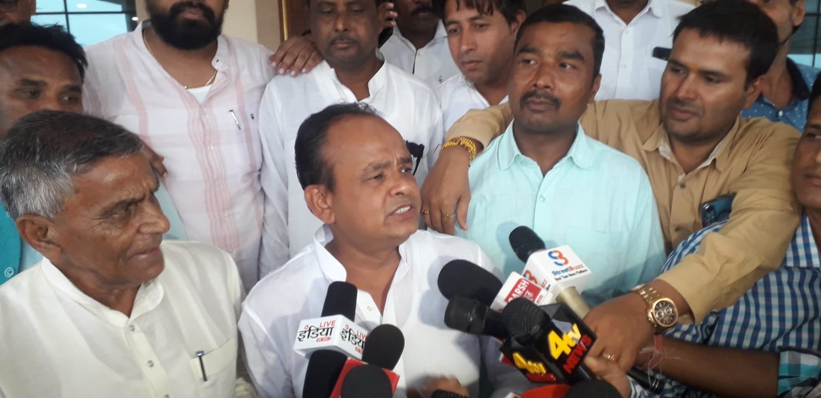 फिर फिसल गई कांग्रेस विधायक इरफान अंसारी की जुबान, कहा -स्वर्गीय राहुल गांधी