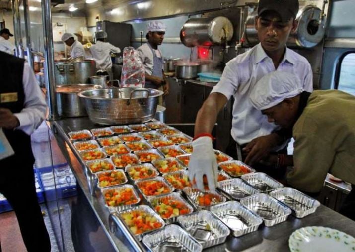 इन ट्रेनों में 27 नवंबर से शुरू हो रही कैटरिंग सुविधा