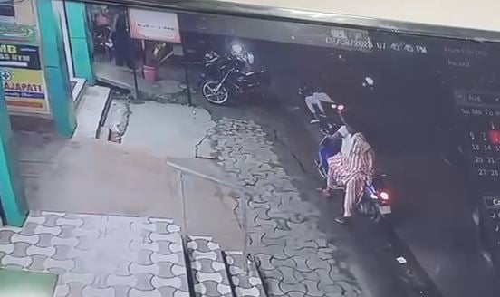 दिन दहाड़े महिलाओं से चैन और पर्स की छिनतई, पुलिस ने अपराधियों को दी कड़ी चेतावनी