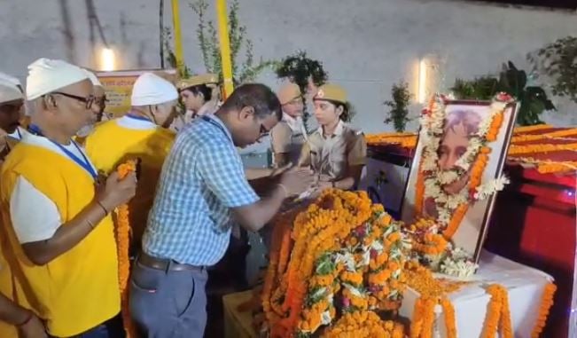 खुदीराम बोस की शहादत दिवस के अवसर पर श्रद्धांजलि सभा का आयोजन, जिले की सभी वरीय पदाधिकारी मौजूद