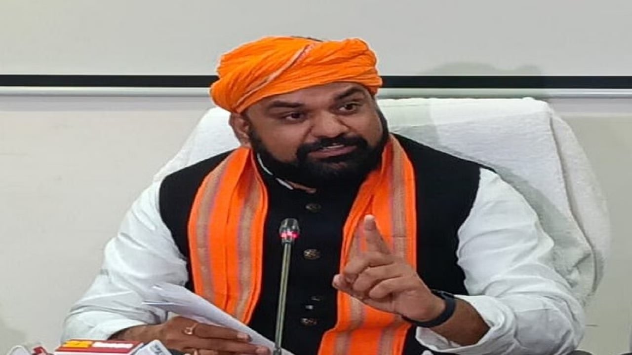 कौन होगा बिहार में सीएम का चेहरा! मोदी के खिलाफ चेहरा कौन पूछने वाली भाजपा सीएम का चेहरा पर बगले झांकती नजर आती है