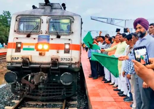 सात साल का इंतजार खत्म, लोहरदगा स्टेशन पर रुकेगी राजधानी एक्सप्रेस, दो मिनट का होगा ठहराव