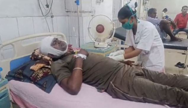 पुरानी रंजिश को लेकर लोयाबाद थाने के चौकीदार पर जानलेवा हमला, हालत गंभीर