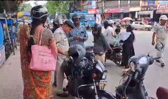 अब खत्म हुआ ट्रैफिक पुलिस और आम लोगों के बीच का विवाद, एसएसपी के मुहिम के बाद लोग कर रहे धन्यवाद