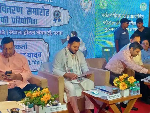 लालू यादव की जमानत याचिका रद्द करने की मांग पर तेजस्वी का तंज, भाजपा को बिहार से लगता है डर