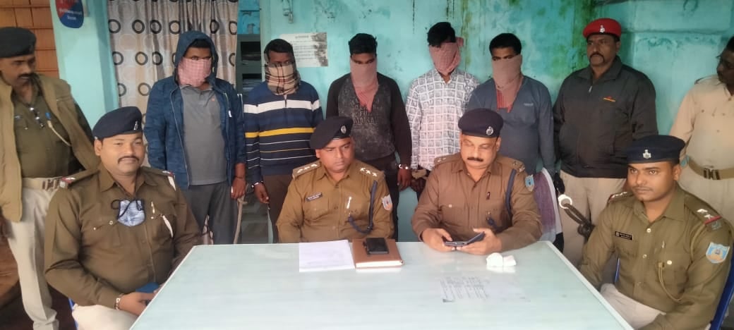 हथियारों के साथ धनबाद के निरसा में बिहार के पांच बदमाश धराए
