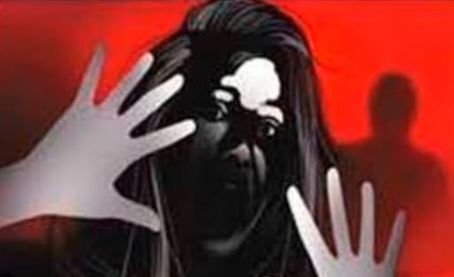 मुखिया भी नहीं महफूज! पहले पीटा और फिर लूट लिया उसकी अस्मत