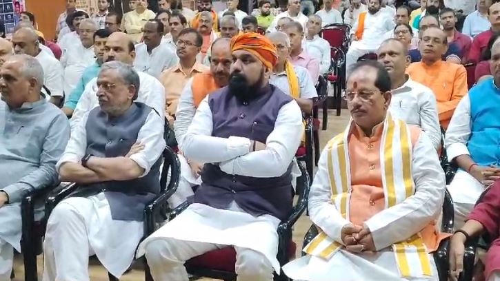 मंडल कमीशन की रिपोर्ट को लेकर सम्राट चौधरी का नीतीश सरकार पर निशाना, 24 घंटे के भीतर डाटा रिलीज करने की मांग