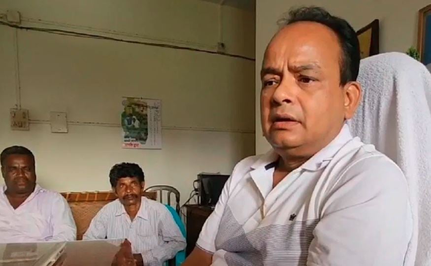 विधायक इरफान अंसारी के बिगड़े बोल, बीजेपी सांसद को कहा-‘’लोफर, आवारा, निकम्मा’’