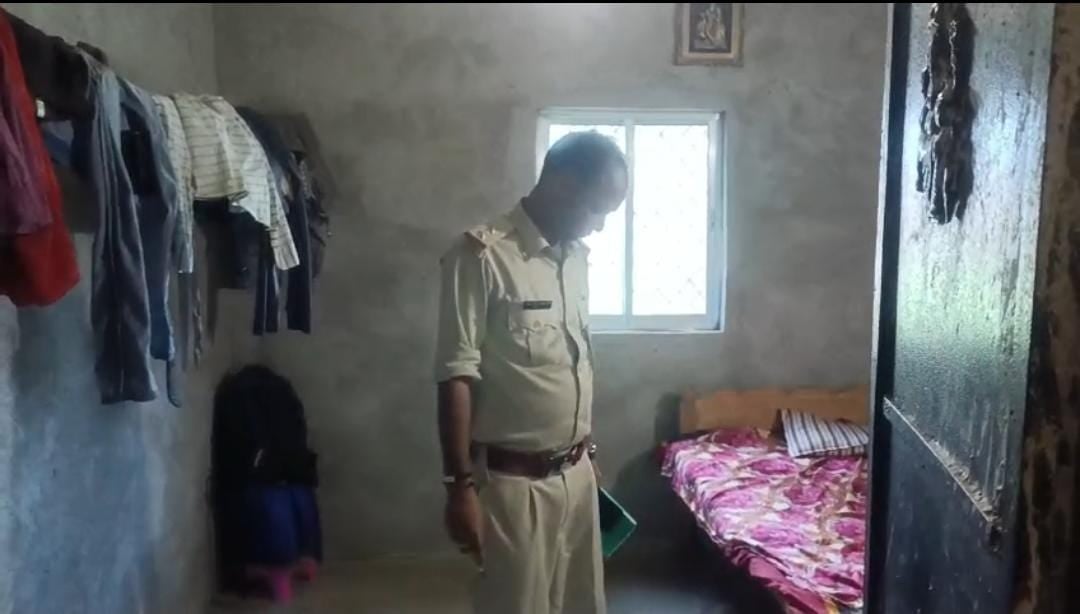 आधी रात अज्ञात अपराधियों ने गोपाल मांझी के घर की फायरिंग, जानें व्हाट्सएप पर क्यों मिल रही धमकी