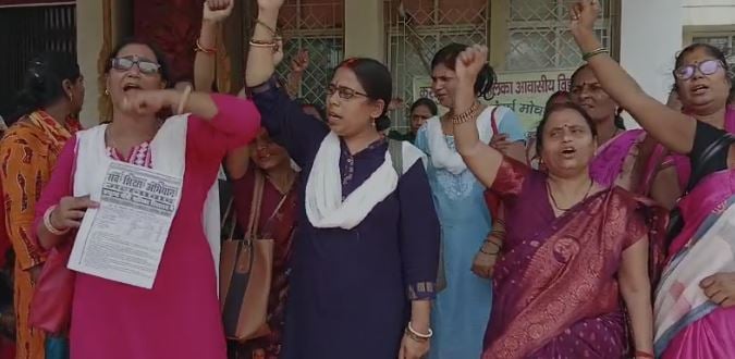 बिहार : कस्तूरबा गांधी बालिका विद्यालय में नए बहाली  के फरमान से हंगामा,  पहले से कार्यरत कर्मियों ने  जताया विरोध