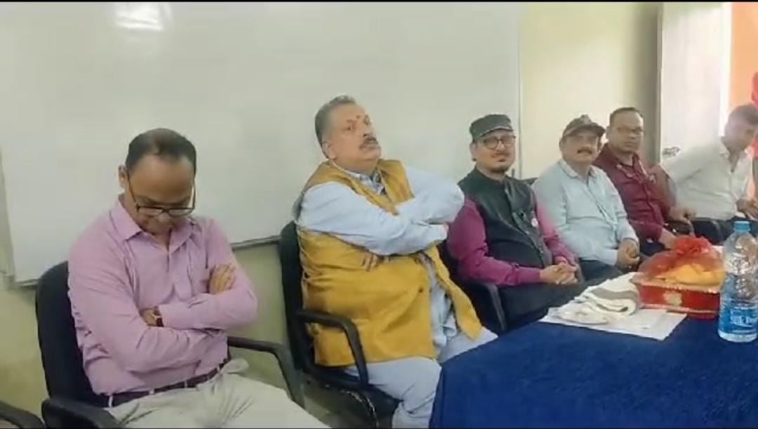 जमशेदपुर को-ऑपरेटिव लॉ कॉलेज में नए सत्र की शुरुआत, नए छात्रों को दिया मार्गदर्शन