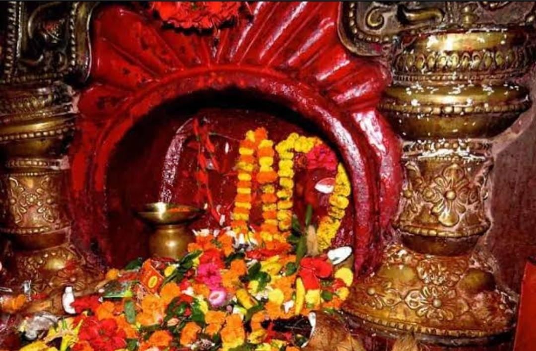 झारखंड का ऐसा मंदिर जहां सिर्फ महिला पुजारी करवाती हैं पूजा, जानें लौहनगरी के प्रसिद्ध गोलपहाड़ी का इतिहास