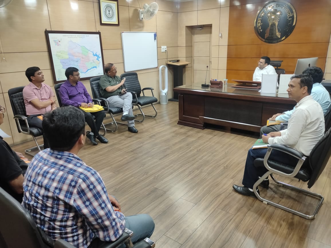 डीसी ने दिया निर्देश -सीसीटीवी कैमरों को कराये ठीक, शहर सुन्दर दिखे, इसका रखा जाये ख्याल
