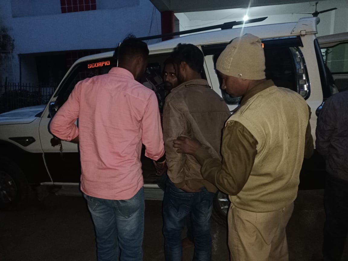 देवघर में साइबर अपराधियों का दुःसाहस , रेड करने गई पुलिस टीम पर बोला हमला , बाल-बाल बचे डीएसपी सुमित प्रसाद