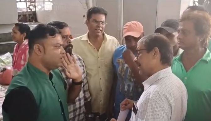 जमशेदपुर : डॉक्टरों पर इलाज में लापरवाही का आरोप, परिजनों ने कहा- लापरवाही न होती तो बचाई जा सकती थी जान