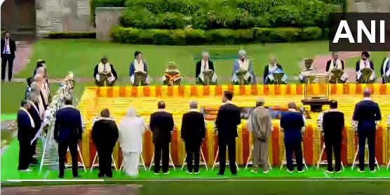 विदेशी मेहमानों संग पीएम मोदी का बापू के समाधि स्थल जाने पर राजद का तंज, संघी-भाजपाई दुष्प्रचार के बावजूद भी दुनिया करती है नमन