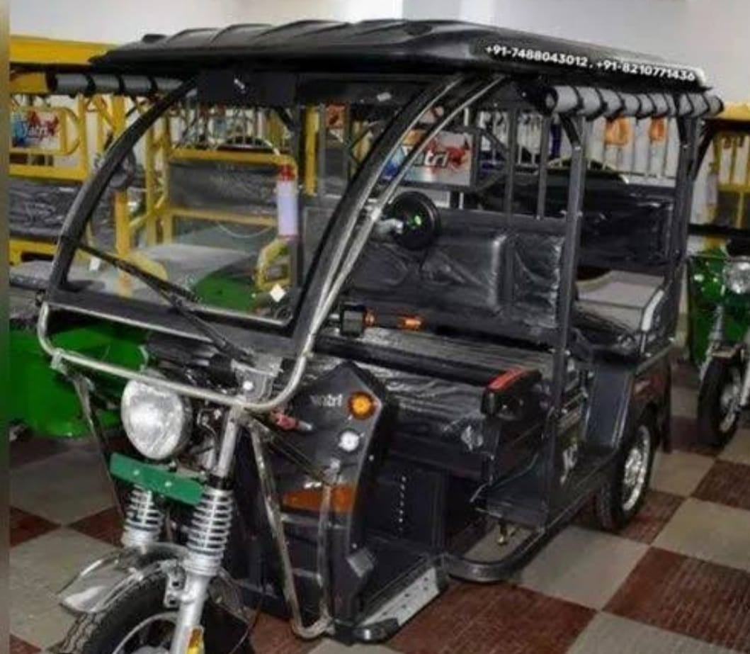 ट्रायल अगर सफल हुआ तो धनबाद के SNMMCH में स्ट्रेचर, ट्रॉली और व्हीलचेयर की जगह ले सकते हैं टोटो,जानिए योजना का विस्तार