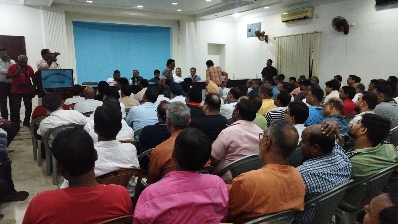 गैंग्स के खिलाफ बेमियादी बंदी: एसएसपी की रणनीति रही सफल, बाजार बंदी के निर्णय को टलवाने में रहे सफल