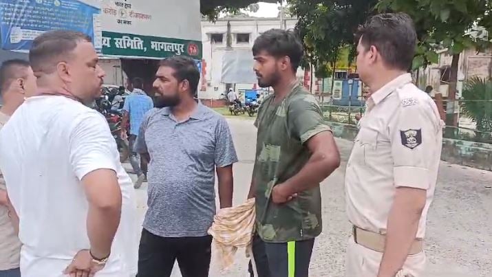गुरू शिष्य का रिश्ता तार-तार, दो शिक्षकों ने नाबालिग के साथ की शर्मनाक हरकत, गिरफ्तार