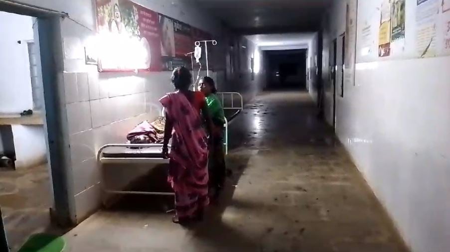 आसमान से बरसी आफत, फुटबॉल देखने गये दो युवक की बज्रपात से मौत, तीन झुलसे