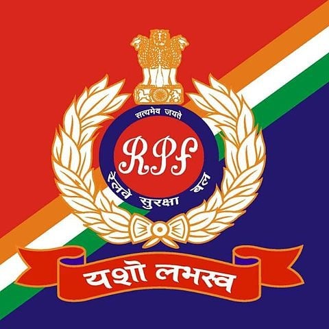 मिर्जापुर की 17 वर्षीया बच्ची नंदन कानन एक्सप्रेस से हुई रेस्क्यू, सीडब्ल्यूसी ने परिजनों को सौंपा