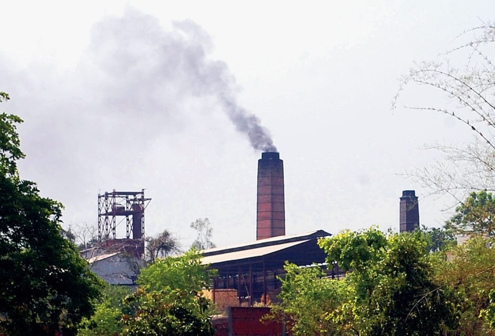 "वोकल फॉर लोकल" और "मेक इंडिया" का नारा धनबाद में असरहीन, कोयला आधारित उद्योग बन गए हैं उदाहरण