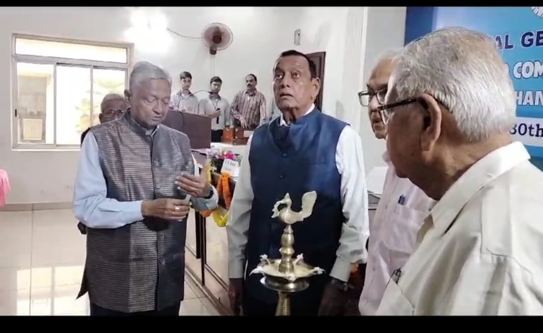 धनबाद के उद्योगपतियों ने कोयला प्रोडक्शन सिस्टम पर उठाए गंभीर सवाल, हाल यही रहा तो कहना पड़ सकता है कि धनबाद कभी हुआ करता था औद्योगिक शहर