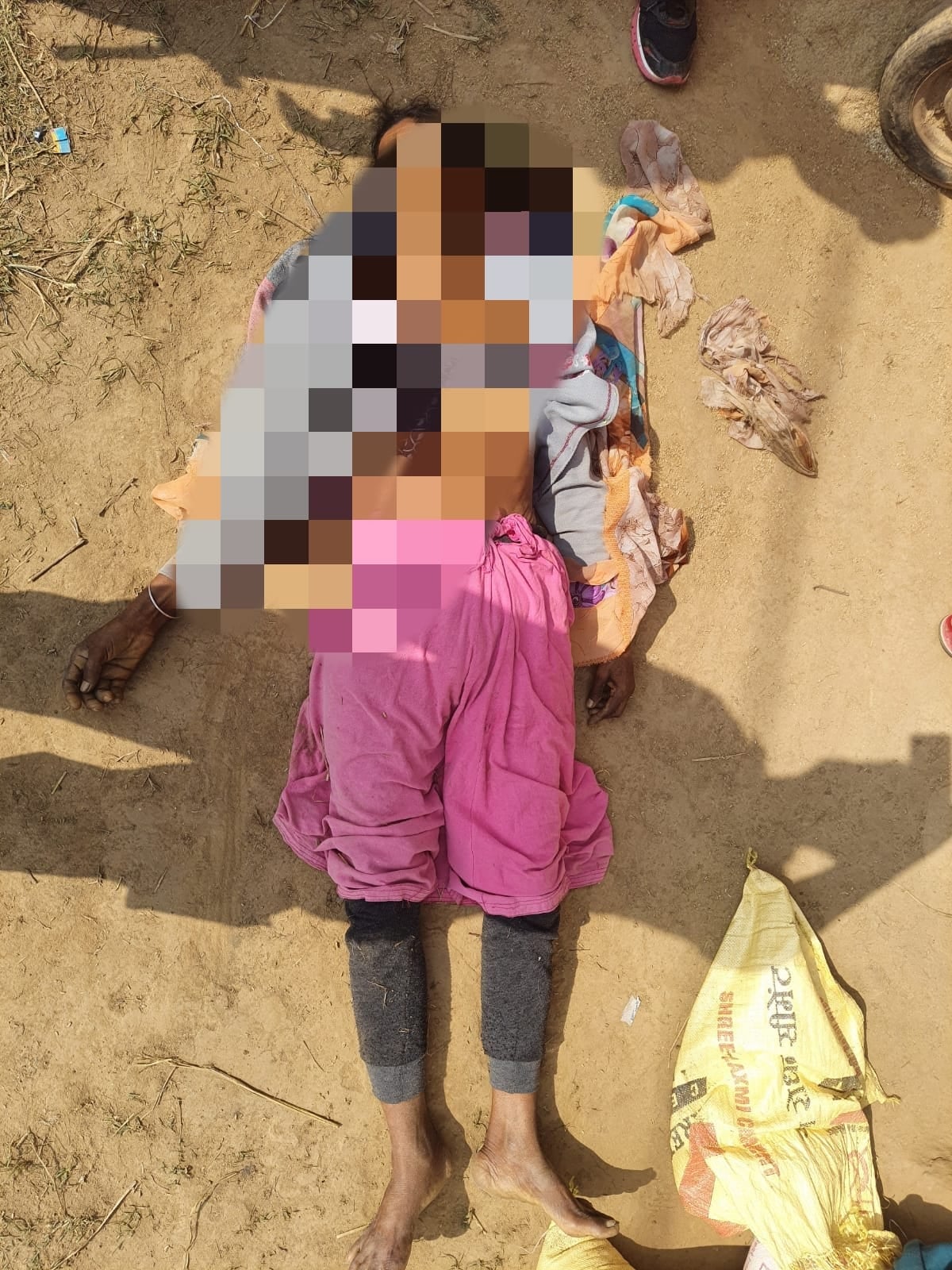 मशीन में फंस गई साड़ी, फिर महिला के साथ ऐसा हुआ कि दंग रह गए गांव के लोग