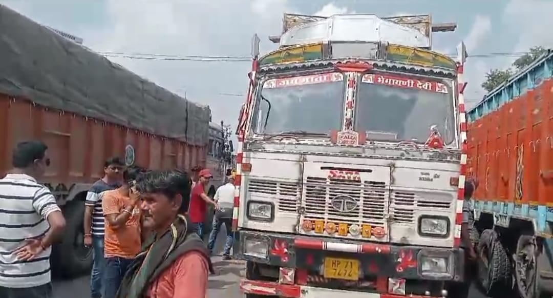 कितनों को कफन "ओढ़ने" को मजबूर करेगी धनबाद की सड़कें ?