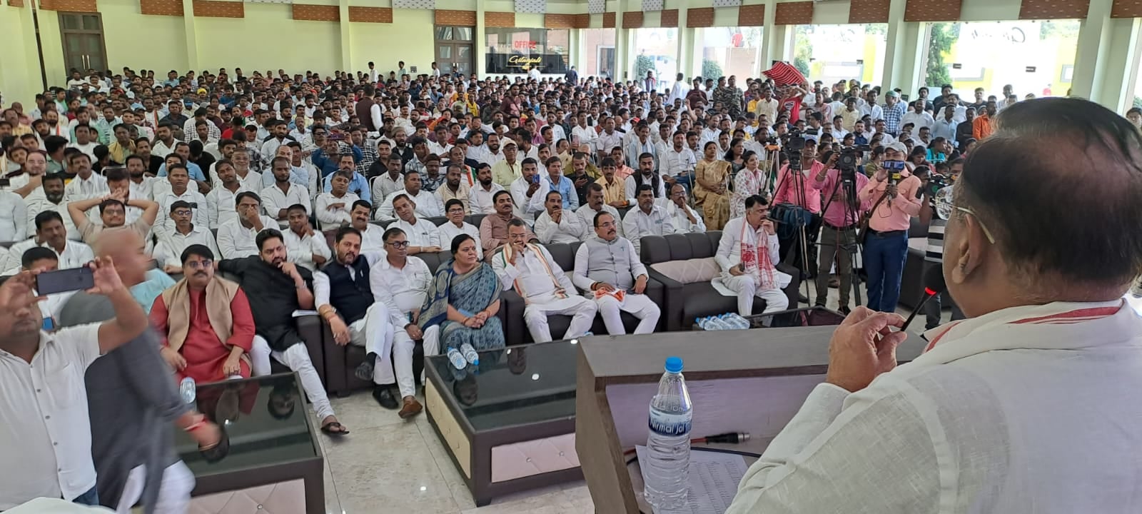 जुड़ेगा भारत, जीतेगा इंडिया! मिशन 2024 को लेकर मैदान में कांग्रेस, यूथ कांग्रेस के मिलन संरोह में प्रभारी ने युवाओं में भरा जोश