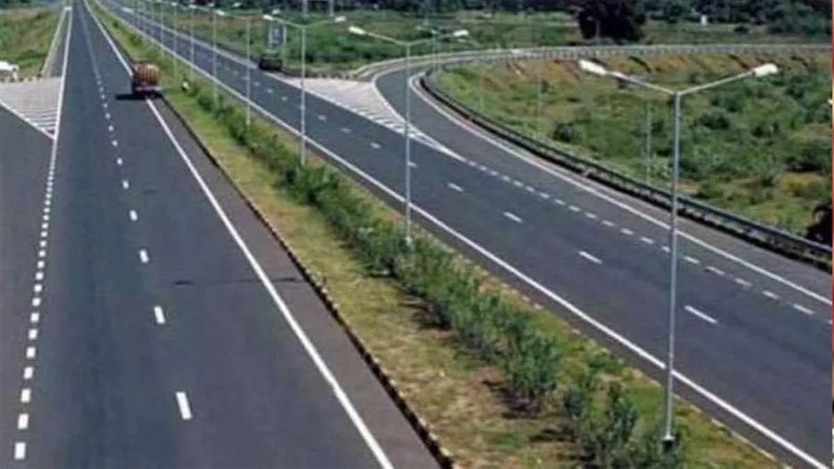 चू-चू का मुरब्बा बन गई है धनबाद में बन रही झारखंड की पहली आठ लेन सड़क, कहां चले गए नामकरण को लेकर हल्ला करने वाले "पेपर टाइगर"