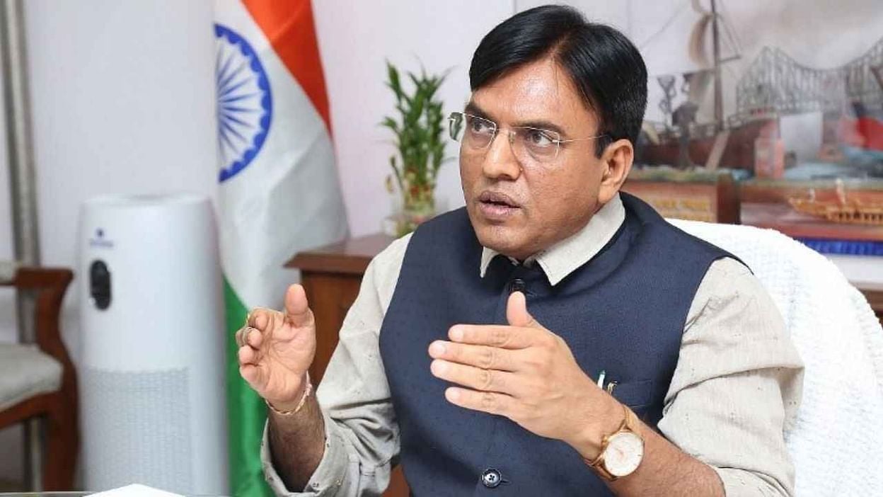 ओमिक्रोन को लेकर अलर्ट मोड में देश, हेल्थ मीनिस्टर कर रहे बैठक