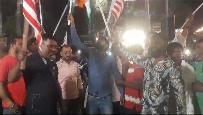 WC 2023 : टीम इंडिया की पाकिस्तान के खिलाफ जीत पर झूम उठा माही का शहर