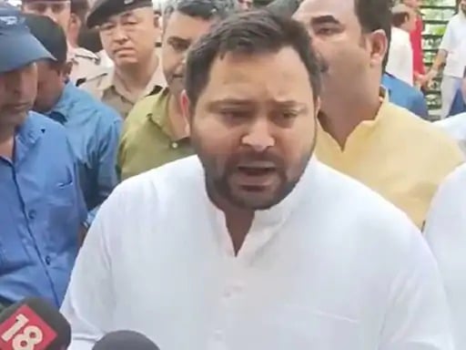 अमित शाह को तेजस्वी की ललकार!  365 दिन लगा लें बिहार में डेरा, खुलने नहीं वाली है भाजपा की बंद किस्मत का ताला