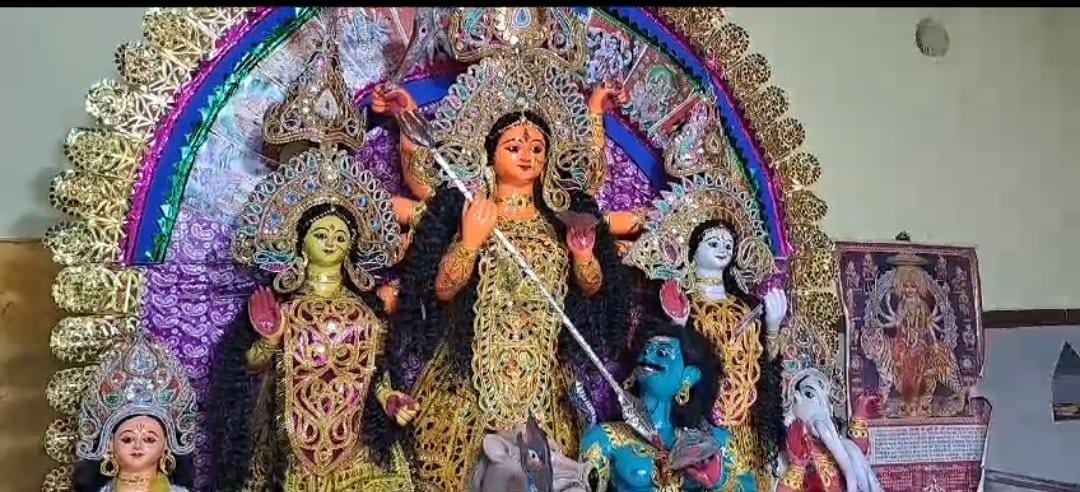 देवघर के इस  स्थान पर मुगलकाल से हो रही है मां दुर्गा की पूजा, जाने क्यों प्रति दिन मां को चढ़ती है बलि