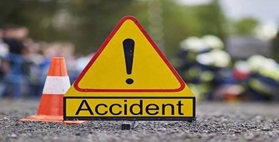 नालंदा: बेकाबू ट्रक ने ली युवक की जान, आक्रोशित लोगों ने किया सड़क जाम