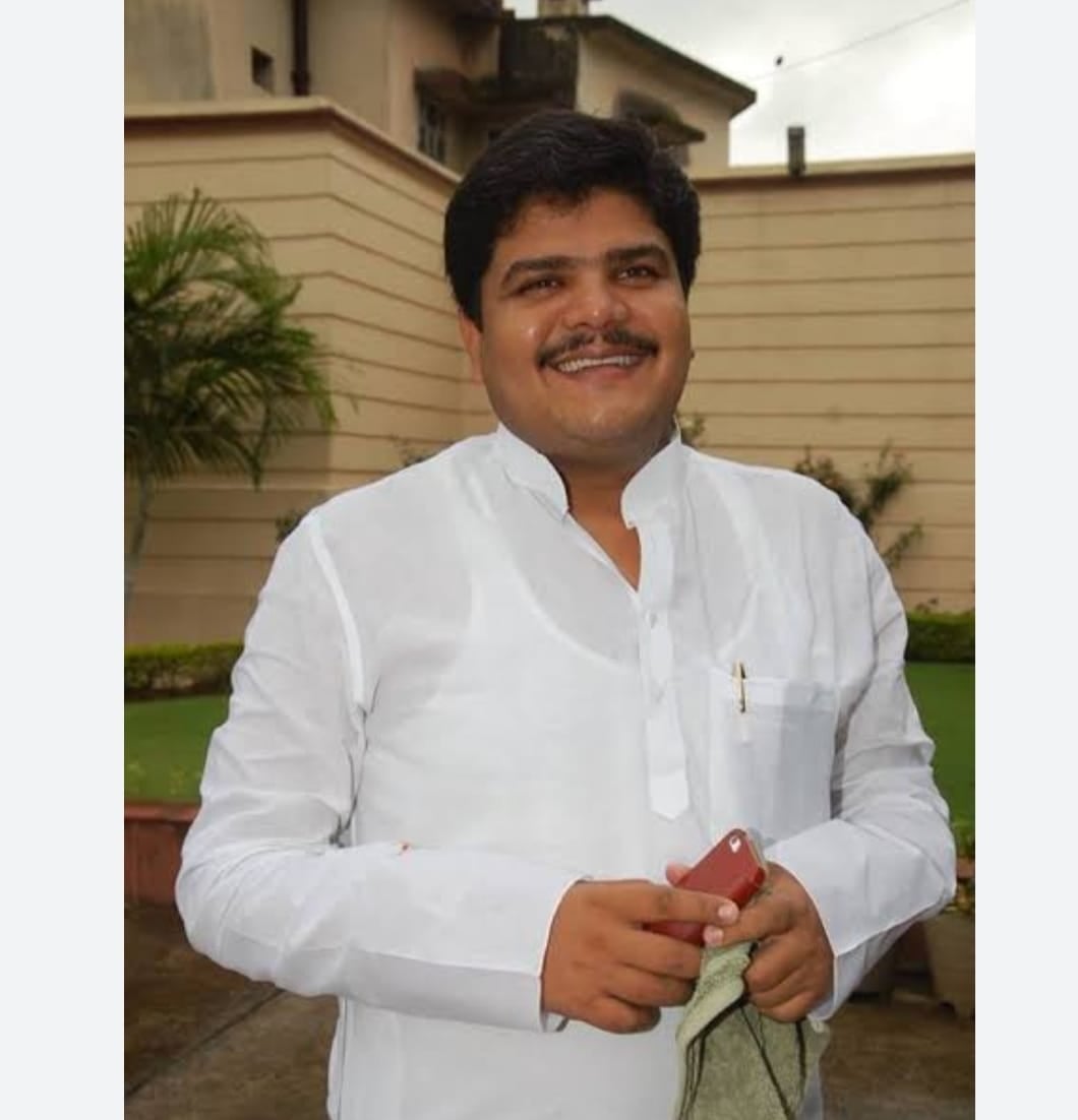 धनबाद का बहुचर्चित नीरज सिंह हत्याकांड: पिंटू सिंह के मामले को अलग कर सुनवाई करने का कोर्ट का आदेश