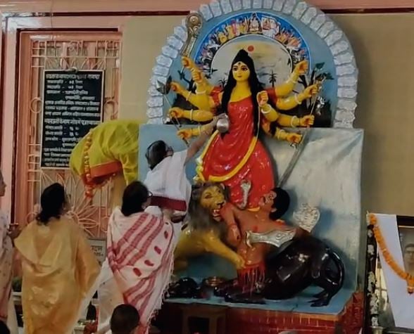 देवघर के इस मंदिर में कई समुद्र के पानी, जड़ी बूटी और कई स्थानों की मिट्टी से होती है मां का महा स्नान, प्राचीनकाल से चली आ रही परंपरा